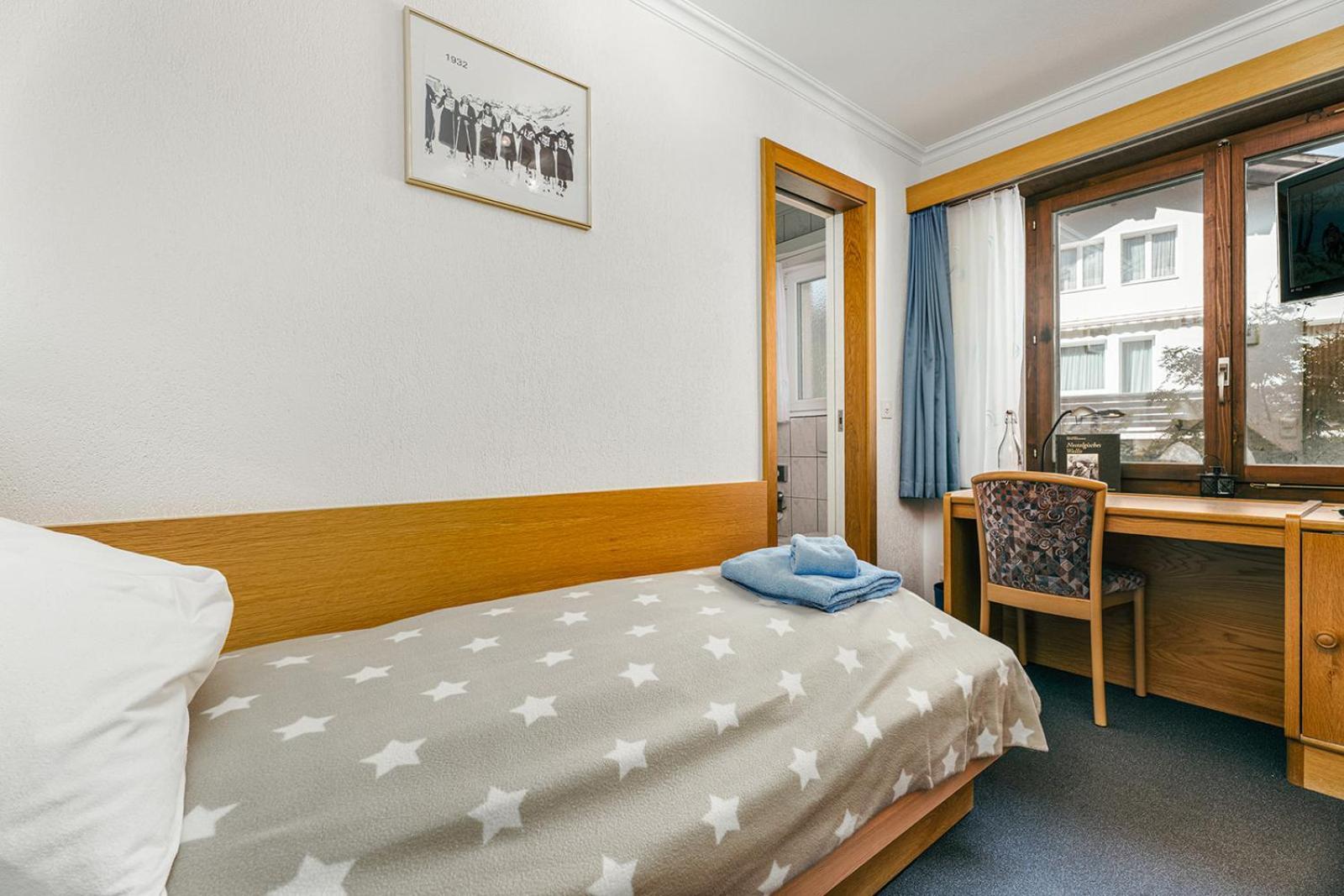 Hotel Etoile & Alpenperle Residences Saas-Fee Room photo