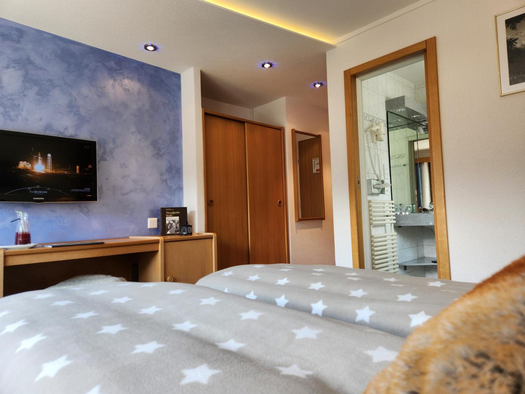Hotel Etoile & Alpenperle Residences Saas-Fee Room photo